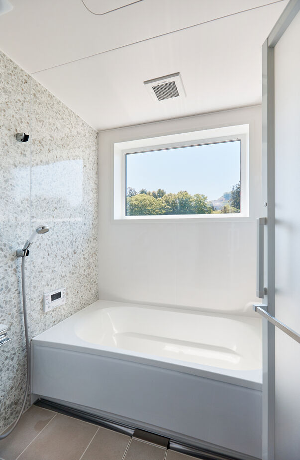 アイ工務店 【宮城県/2000万円台/快適導線】緑豊かな環境を活かす。四季の絶景を愉しむリビングとテラスのある家の建築実例画像13