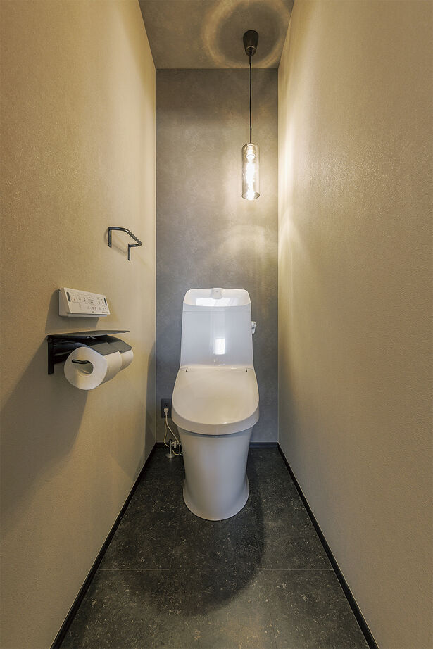 アイ工務店 【延床35.5坪／回遊動線／収納充実／間取図】シックでハイグレードな素材・設備を散りばめた住まいの建築実例画像16