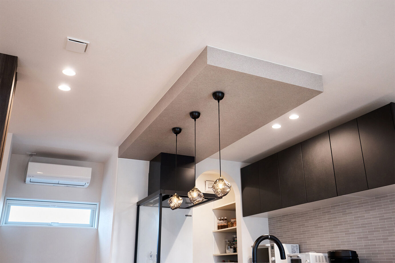 アイ工務店 【延床37.8坪／吹抜／ペット／間取図】憧れのハワイをわが家に。家族と愛犬に、あたたかな陽だまりをの建築実例画像6