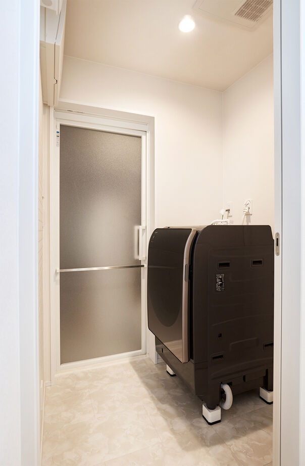 アイ工務店 【延床37.8坪／吹抜／ペット／間取図】憧れのハワイをわが家に。家族と愛犬に、あたたかな陽だまりをの建築実例画像9