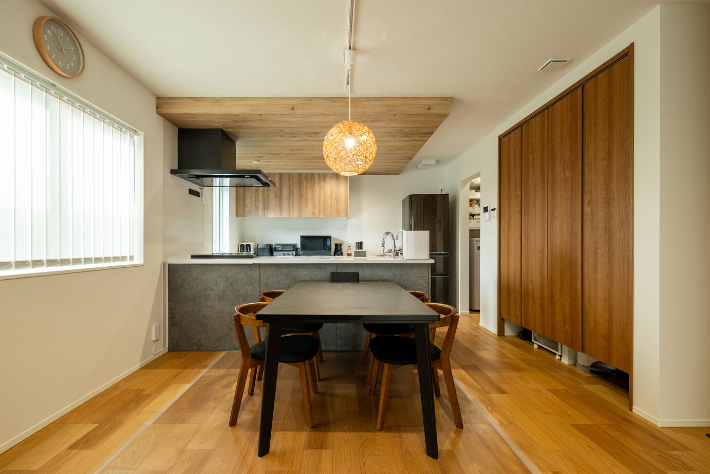 アイ工務店 【新潟県/3000万円台/回遊動線】くつろぎ時間も家事タイムも心地よく。無駄のない動線で暮らしやすい住まいの建築実例画像