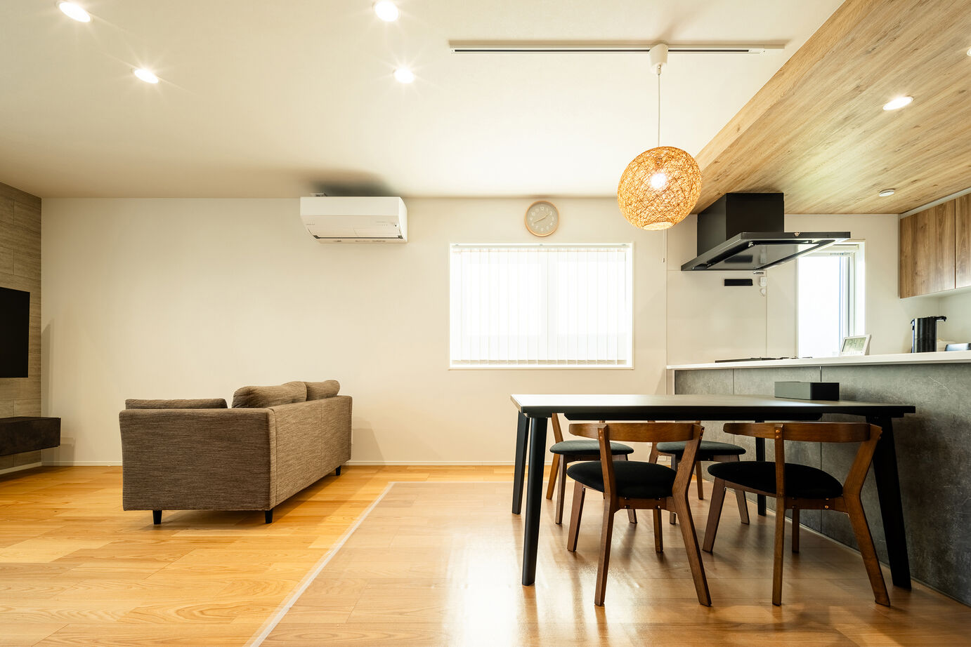 アイ工務店 【新潟県/3000万円台/回遊動線】くつろぎ時間も家事タイムも心地よく。無駄のない動線で暮らしやすい住まいの建築実例画像5