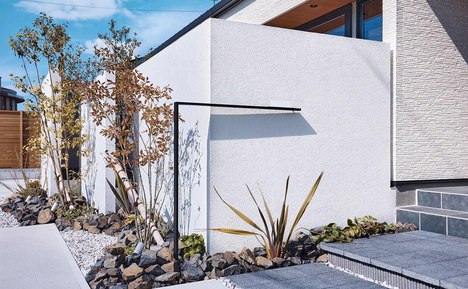 アイ工務店 【山口県/平屋/店舗併設】リラクゼーションサロンが併設されたシンプルモダンな平屋住宅の建築実例画像5