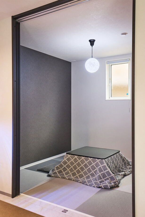 アイ工務店 【延床38.6坪/テラス/動線/間取図】こだわりのキッチンを備え、おうちレストランを楽しむホテルライクな家の建築実例画像7