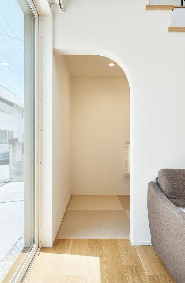 アイ工務店 【吹抜／ヌック／屋上テラス／家事動線】“好き”を詰め込んだナチュラルテイストの家の建築実例画像6