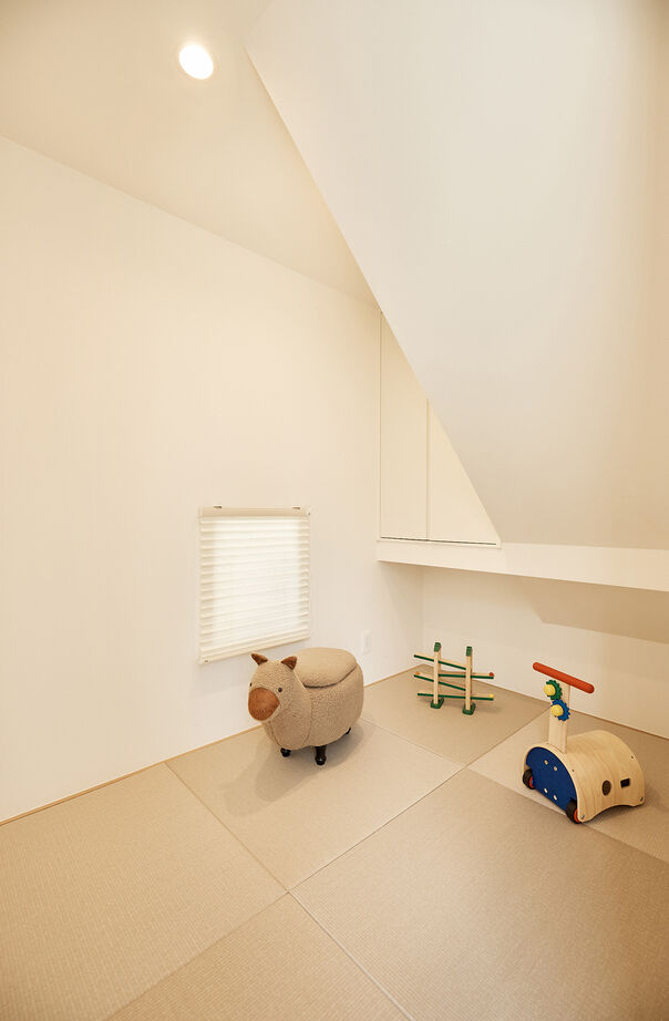 アイ工務店 【吹抜／ヌック／屋上テラス／家事動線】“好き”を詰め込んだナチュラルテイストの家の建築実例画像7