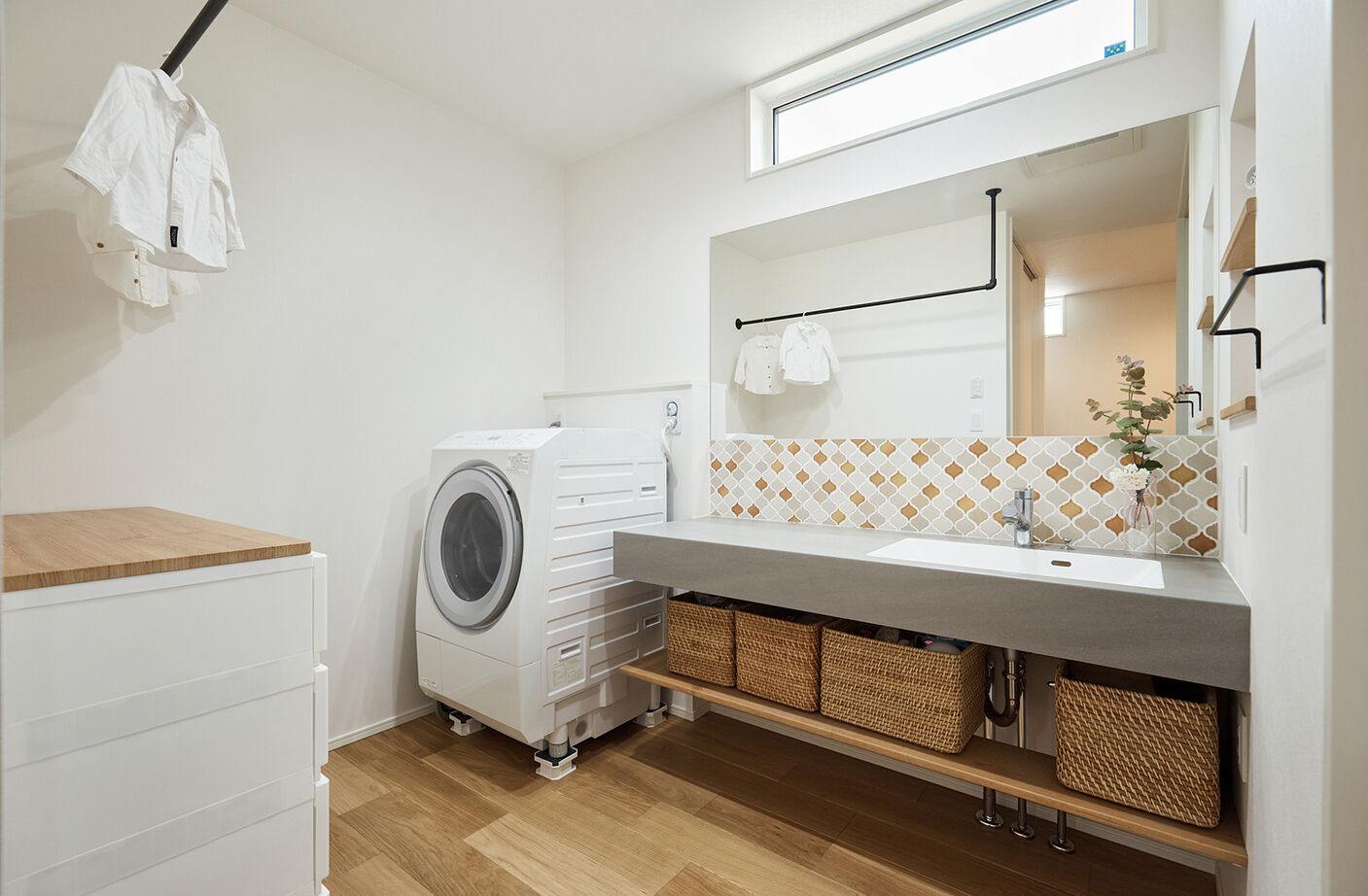 アイ工務店 【吹抜／ヌック／屋上テラス／家事動線】“好き”を詰め込んだナチュラルテイストの家の建築実例画像12