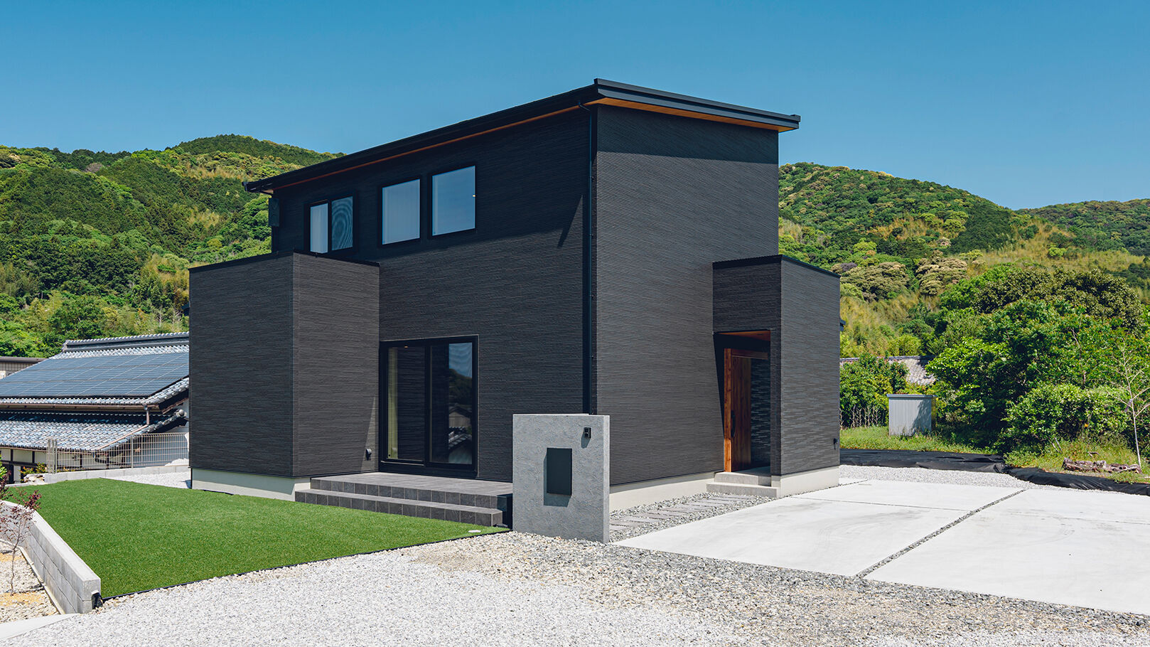 アイ工務店 【延床35.5坪／スキップフロア／畳コーナー／間取図】丘の上のホテルライクな住まいで、愛犬とくつろぐの建築実例画像2