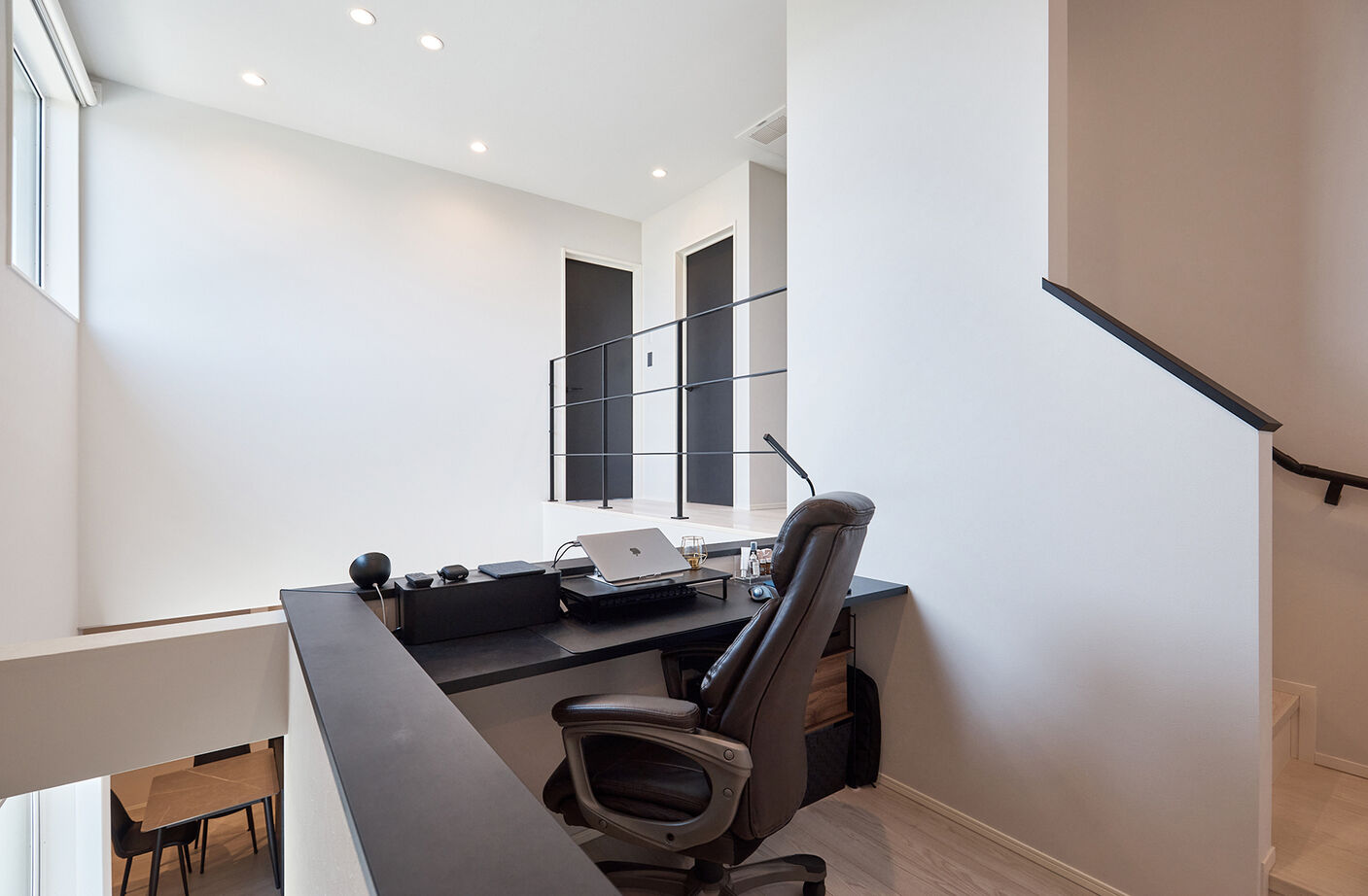 アイ工務店 【延床35.5坪／スキップフロア／畳コーナー／間取図】丘の上のホテルライクな住まいで、愛犬とくつろぐの建築実例画像5