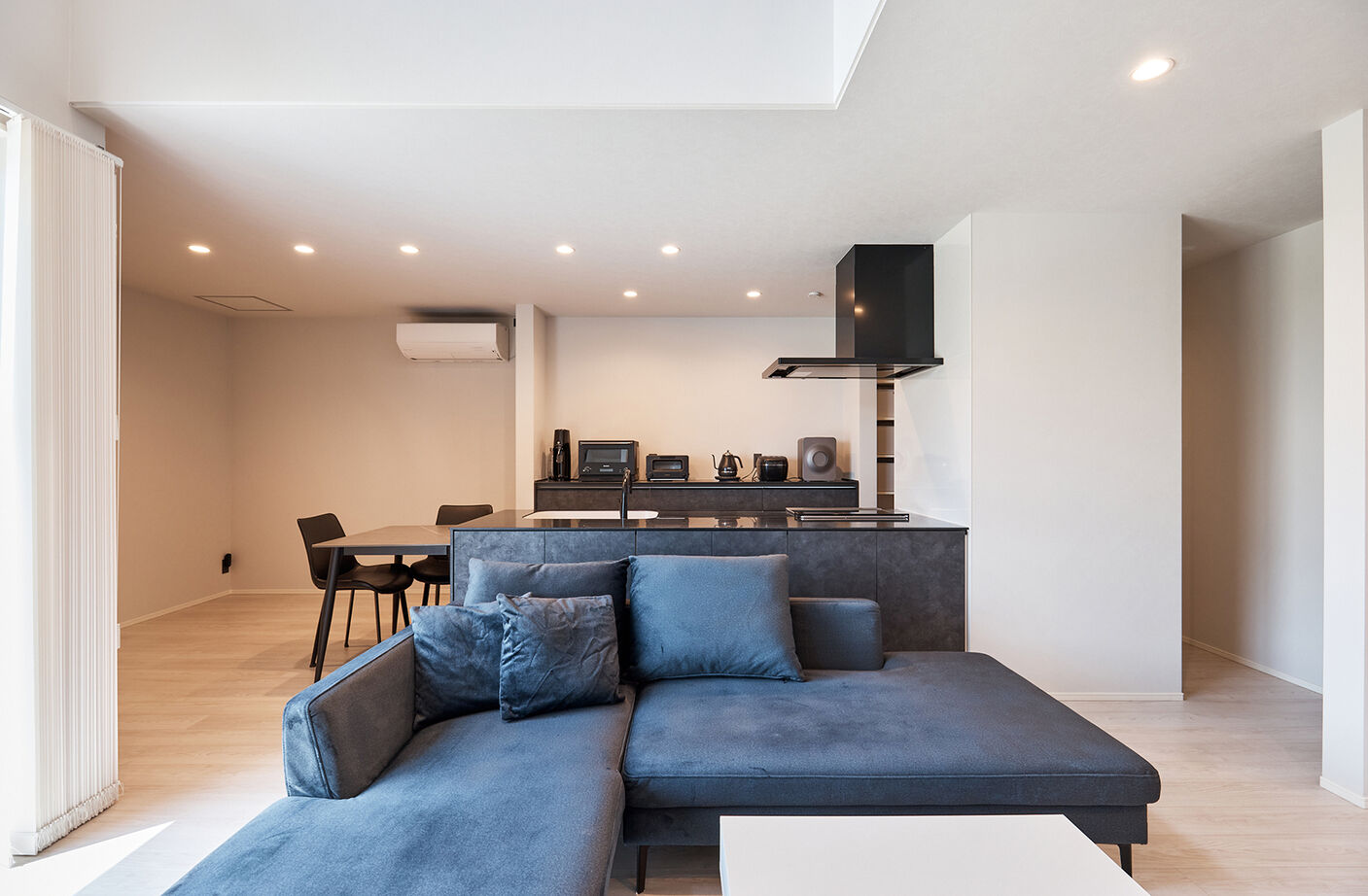 アイ工務店 【延床35.5坪／スキップフロア／畳コーナー／間取図】丘の上のホテルライクな住まいで、愛犬とくつろぐの建築実例画像6