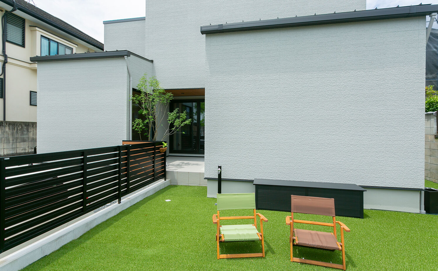 アイ工務店 【延床33.6坪／小屋裏収納・納戸／間取り図】回遊動線で家事の効率化を実現。休日は光あふれる中庭で朝食をの建築実例画像20