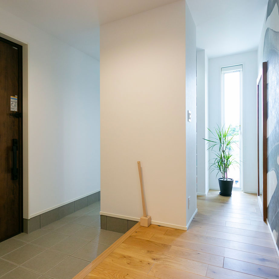 アイ工務店 【熊本県上益城郡/38坪/半平屋】室内にいながら自然の安らぎを感じる、平屋風1.5階の住まいの建築実例画像3