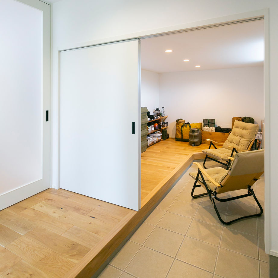 アイ工務店 【熊本県上益城郡/38坪/半平屋】室内にいながら自然の安らぎを感じる、平屋風1.5階の住まいの建築実例画像4