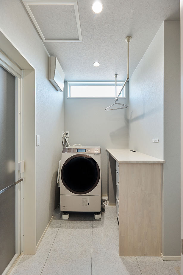 アイ工務店 【吹き抜け/2000万円台】リビングや小屋裏のシアタールームなど、高さを活かした設計で欲しい空間を実現の建築実例画像12