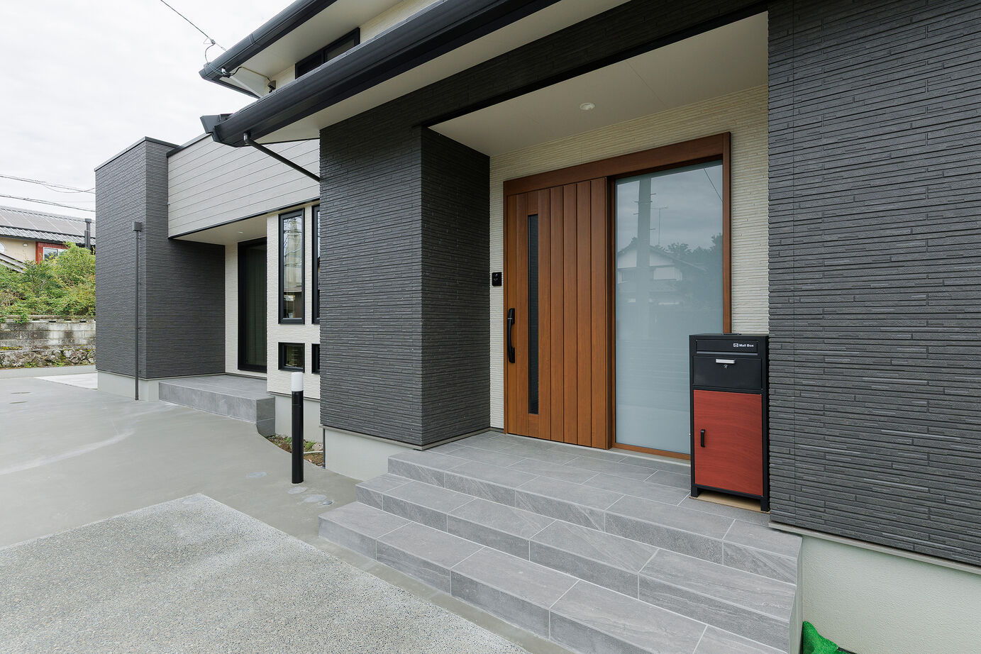 アイ工務店 【福井県/回遊動線/間取り図有】吹抜とスキップフロアの開放感。屋外～土間収納～水回りへつながる家の建築実例画像20