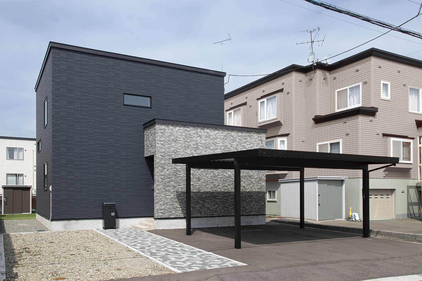 アイ工務店 【延床31.7坪／スキップフロア／動線】大開口＋ハーフ吹抜の開放感。高い性能が日々の暮らしを快適にの建築実例画像3