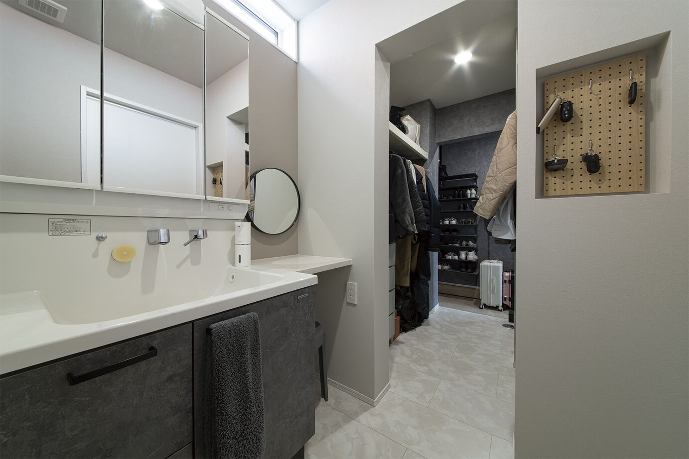 アイ工務店 【延床31.7坪／スキップフロア／動線】大開口＋ハーフ吹抜の開放感。高い性能が日々の暮らしを快適にの建築実例画像8