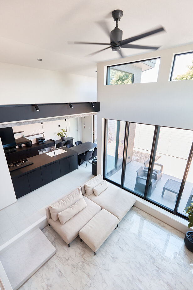 アイ工務店 【静岡県/半平屋/2000万円台】ダウンリビングと吹抜で開放感を追求した平屋風1.5階建ての建築実例画像7