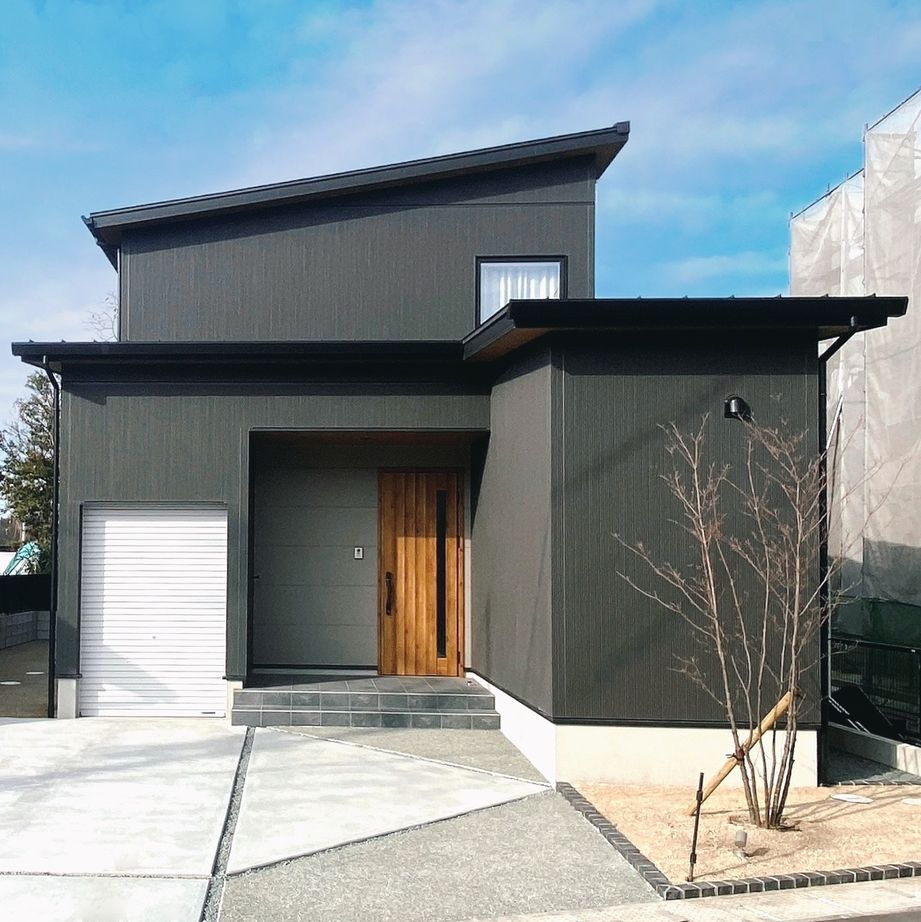 ヤマックス 【菊池郡/4人家族/バイクガレージ】大切なバイクとキッチン妥協しない家づくりの建築実例画像