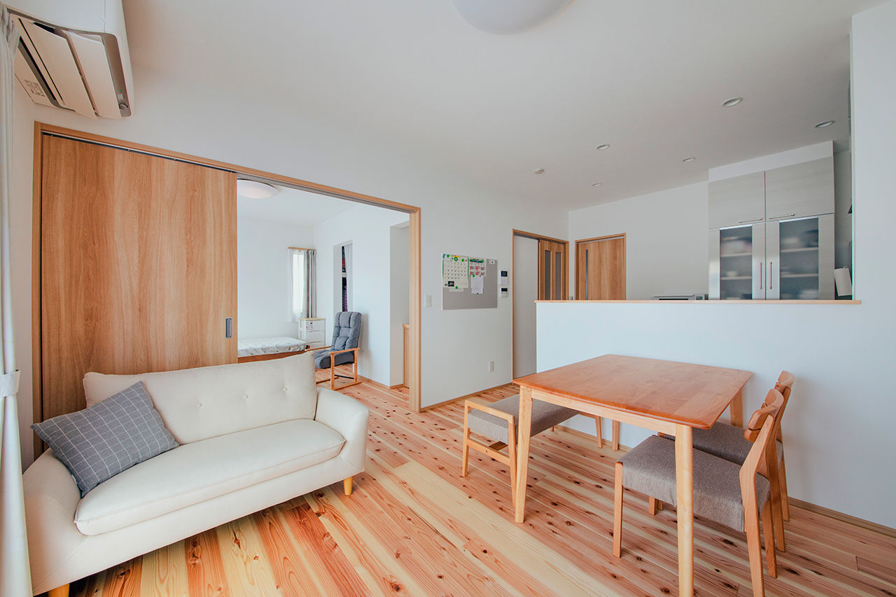 水田建設（水田建築一級建築士事務所） 【平屋｜2000万円台｜30坪台】平屋で完全分離の二世帯住宅。ゆとりある空間設計とコンパクトを同時に実現！の建築実例画像8