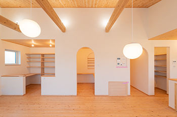 スローライフ住宅設計 【2200万円台／UA値0.27／C値0.1／耐震等級3】老後に備えたプランニング。趣味を満喫できる平屋の建築実例画像3