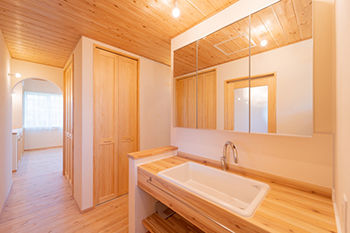 スローライフ住宅設計 【2200万円台／UA値0.27／C値0.1／耐震等級3】老後に備えたプランニング。趣味を満喫できる平屋の建築実例画像7