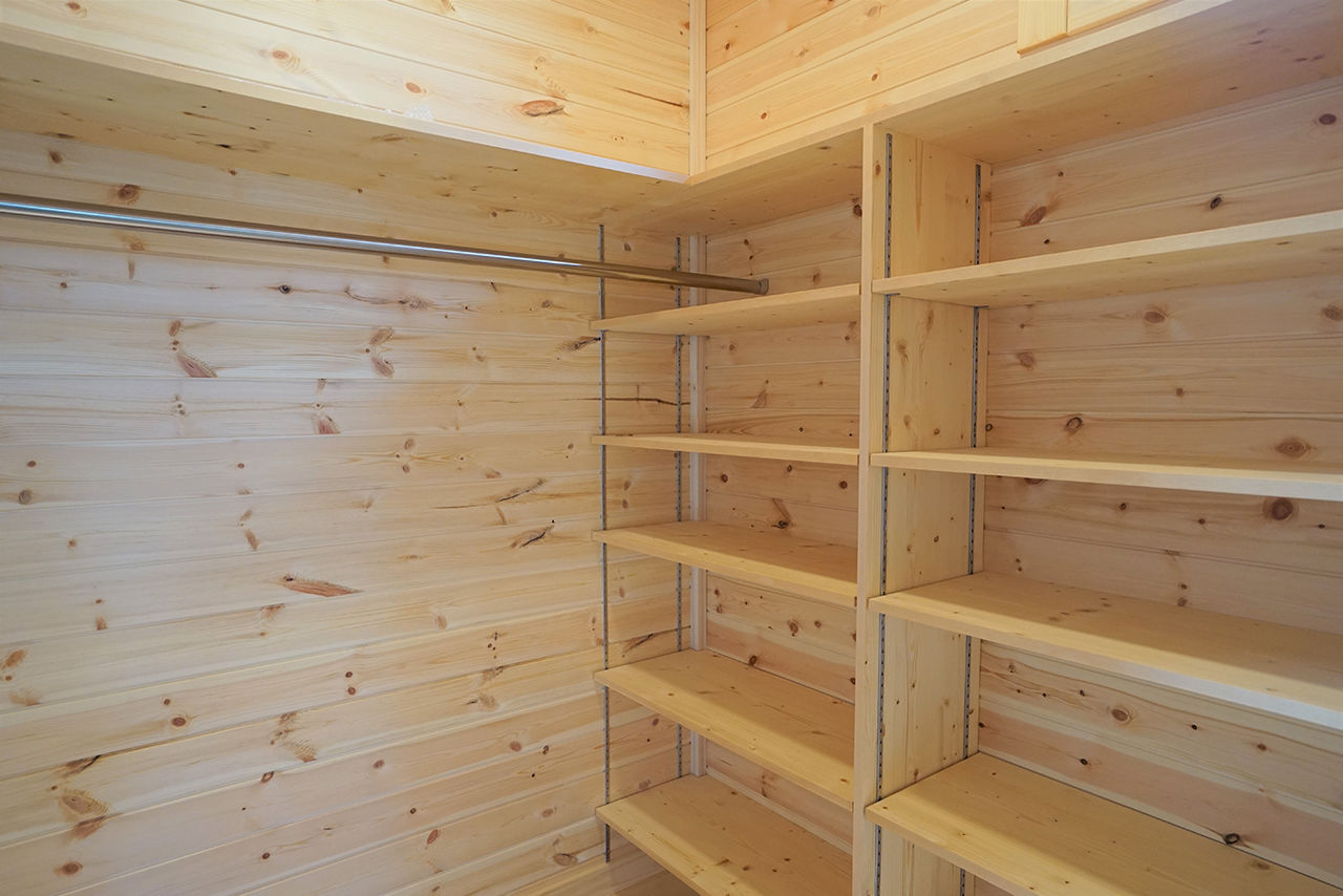 Roots工務店  「soboku」 【延床39坪/土地80坪】欧風デザイン/薪ストーブ/漆喰壁/家族でゆっくり過ごす、丁寧な暮らし/ガス式乾燥機の建築実例画像8