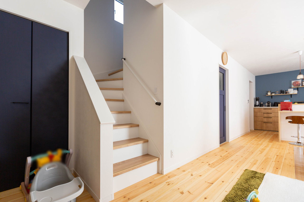 ヤマウラ 【カウンター付きキッチン｜こだわりデザイン】自由設計で実現したカフェのように心地よい家の建築実例画像5