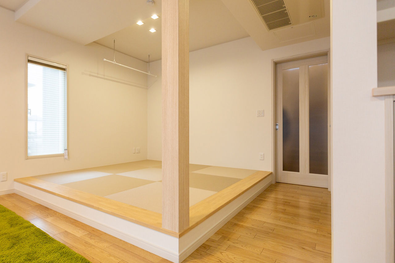 ヤマウラ 【2500～2999万円｜こだわりデザイン＆間取り｜小屋裏空間】収納計画や動線など暮らしのイメージを反映の建築実例画像3