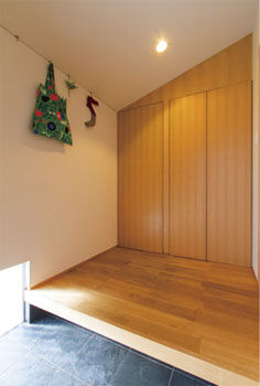 斉藤工務店　松戸店 【2000万円台/4人家族/5LDK36坪/平屋ベース2階建】庭を囲んで、家族がつながる 休日が楽しみな自慢の我が家の建築実例画像6