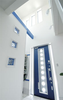 東武ニューハウス（加須・羽生・久喜） 【1500万円～2000万円|30坪台|吹き抜け】マリンカラーがアクセント。20代で建てたのびのび子育てができる家の建築実例画像3