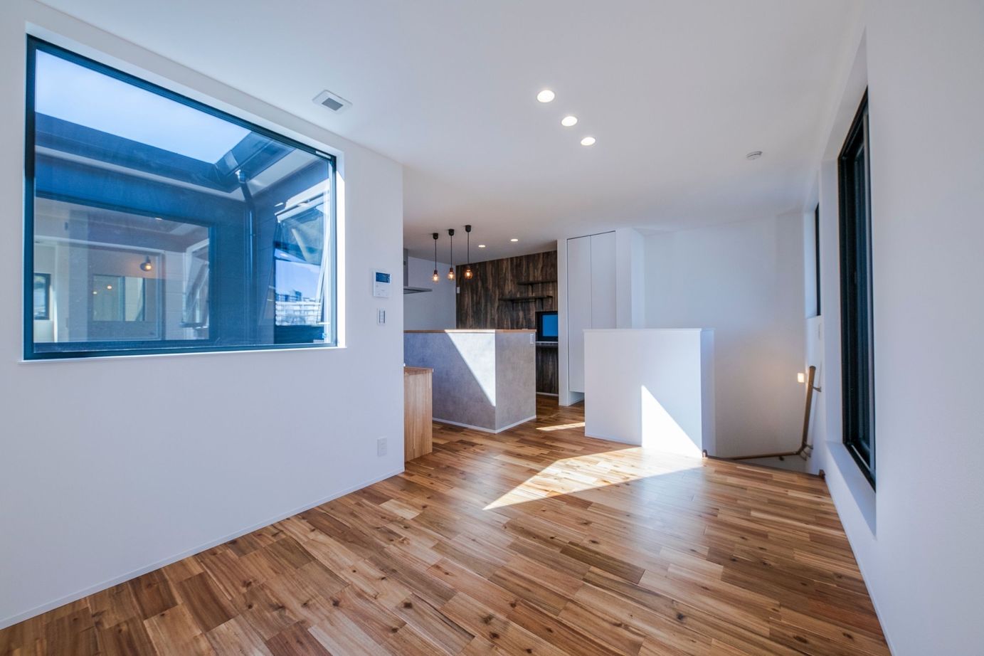 埼玉の平屋　アップルホーム 人目を遮るプライベート空間で春は花見、夏はＢＢＱに花火。雨の日も愛おしい「お花見バルコニー」のある家の建築実例画像2