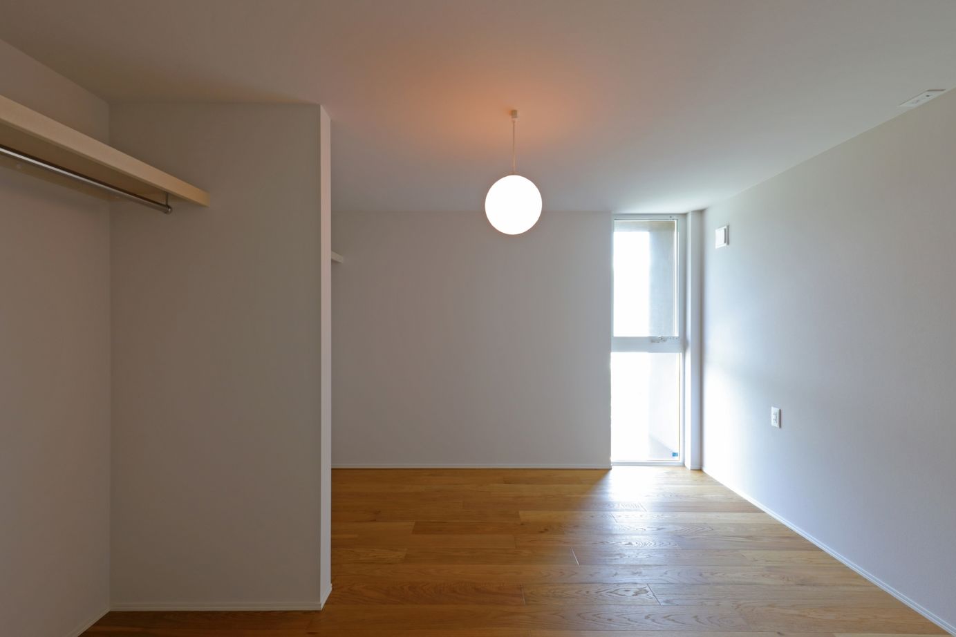 ワイズプロダクト 【相模原市/2000万円台/30坪/家具付きのデザイン規格住宅】シンプルなカッコよさと使いやすさを両立した家の建築実例画像16