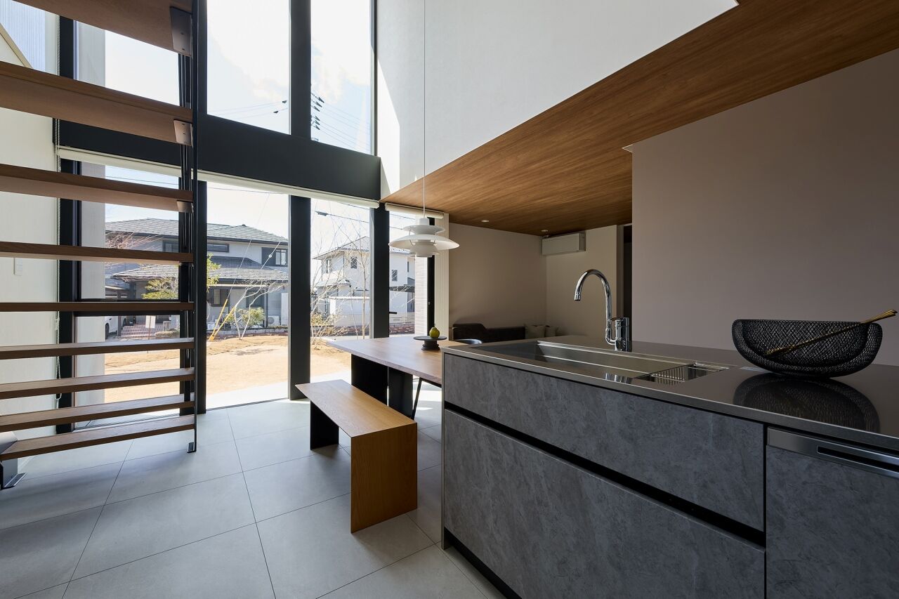 ワイズプロダクト 【家具付きのデザイン規格住宅】自分好みにカスタマイズが可能。ギャラリーのような外観の美しい住まいの建築実例画像5