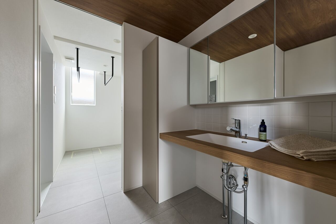 ワイズプロダクト 【家具付きのデザイン規格住宅】自分好みにカスタマイズが可能。ギャラリーのような外観の美しい住まいの建築実例画像9