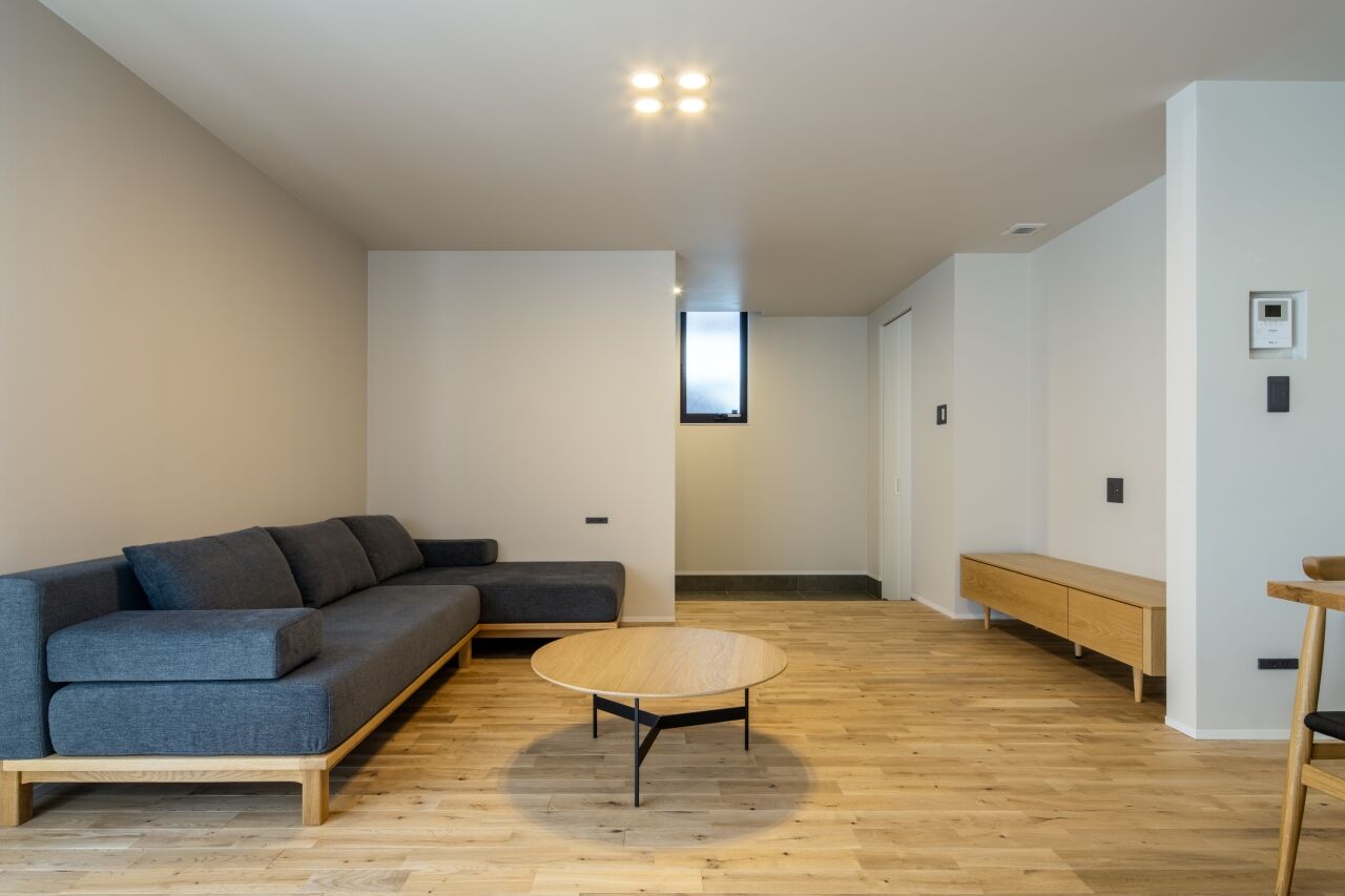 ワイズプロダクト 【横須賀市/家具付きのデザイン規格住宅】こだわりの素材を使ったデザインや機能性、価格にも大満足の家の建築実例画像2