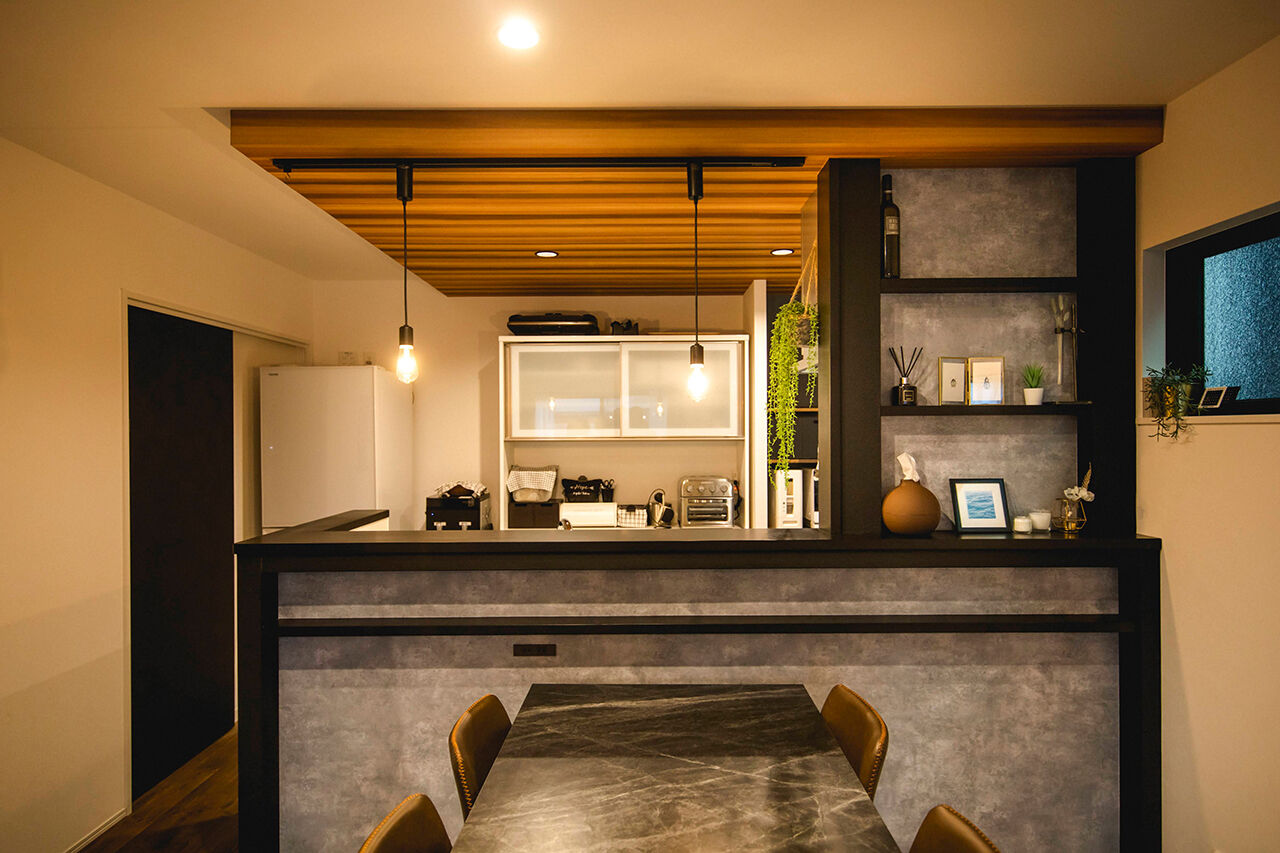 KOYO ARCHITECTS 【愛媛県伊予郡／20坪台／平屋】インダストリアル/ムダのない間取りでコスパ◎/住宅地で一番かっこいい外観の建築実例画像4