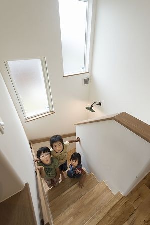 m建 無垢材の床に真っ白な塗り壁。オリジナルキッチンも叶えた完全オーダーメイドのナチュラルハウスの建築実例画像8