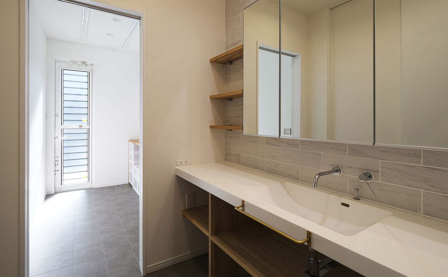 あおぞらホーム 【天理市/3000万円台/間取り図あり】吹き抜けを見上げると「あおぞら」が見える、陽だまりリビングのある家の建築実例画像15