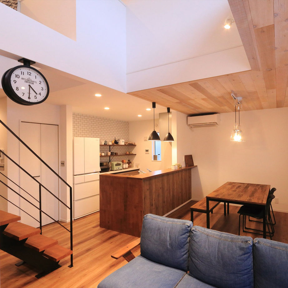 デワホーム 【山形市/2000万円台前半/3LDK/間取り図有/バルコニー/アウトドア】あたたかな木目を活かしたハンサムな家の建築実例画像3