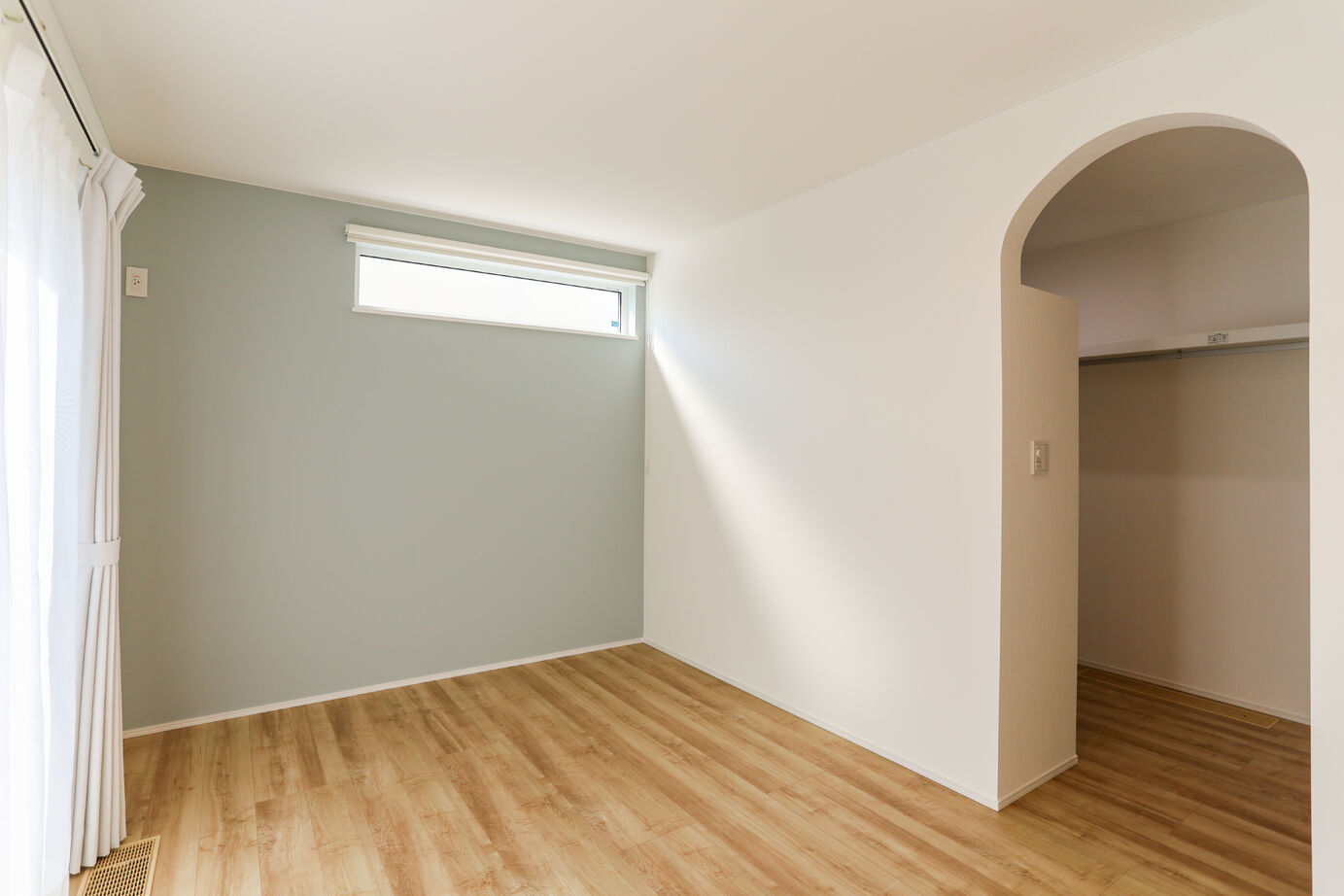 デワホーム 【全館空調】小上がりの畳スペースが居心地最高。明るくて開放的な2階リビングのお家の建築実例画像6