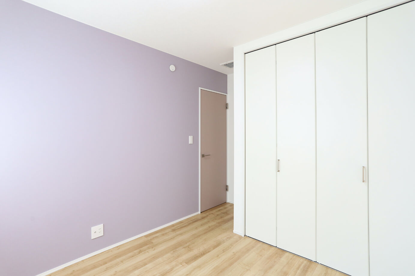 デワホーム 【全館空調】小上がりの畳スペースが居心地最高。明るくて開放的な2階リビングのお家の建築実例画像8