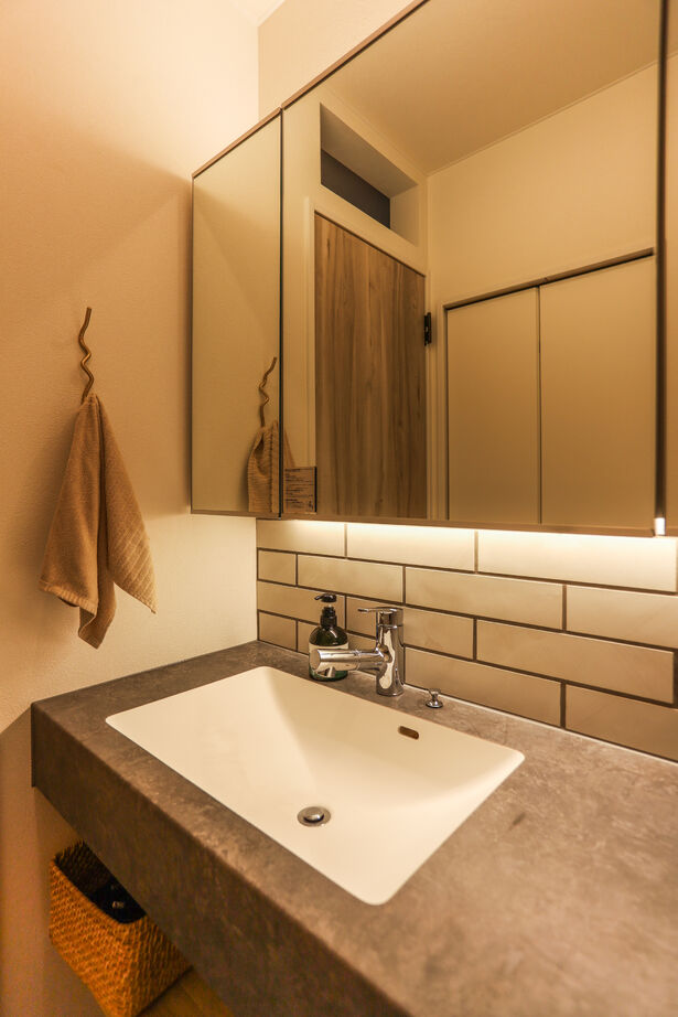 デワホーム 【ペットと暮らす家】全館空調と大きな吹き抜けで空気が心地いい、のびのび暮らせる家の建築実例画像10