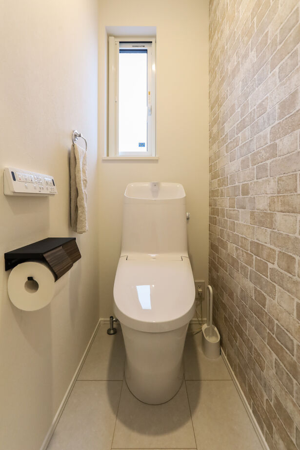 デワホーム 半地下の大容量収納スペース/回遊動線/全館空調　便利でかつ性能もいい。スキップフロアのあるお家の建築実例画像9