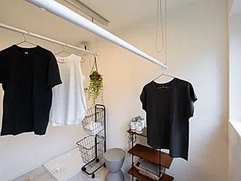 セセラの家 【西宮市/狭小地・17.7坪/アイランドキッチン/ランドリールーム/3階建】ビルトインガレージで土地有効利用の建築実例画像6