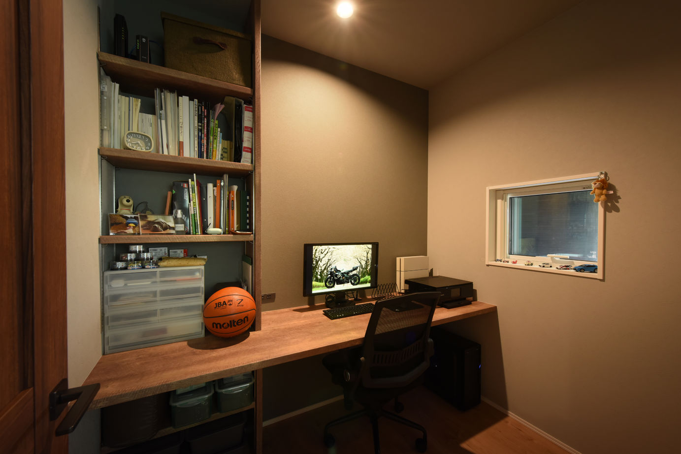 コンフォートハウス ガレージ付きのカッコいい平屋の建築実例画像5