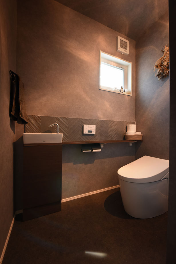 コンフォートハウス 中庭にプールがある平屋の建築実例画像8