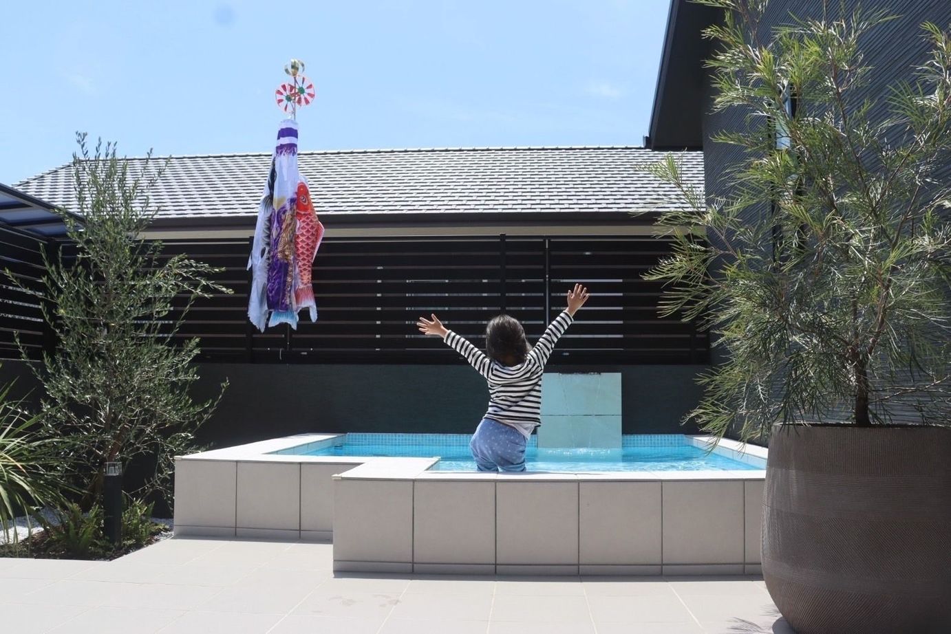 コンフォートハウス 中庭にプールがある平屋の建築実例画像10