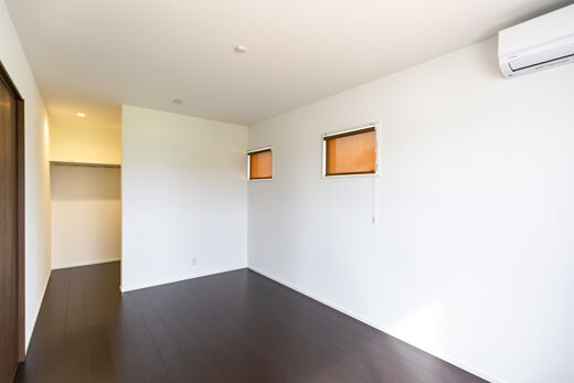 NatureR（ネイチャーリトリート） 【1000万円台/鳥取市/4LDK/30坪】カフェ風リビングが魅力♪贅沢空間を活かしたシンプルモダンな家の建築実例画像5