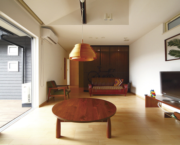 ヤマダホームズ 【平屋】中庭や玄関がＬＤＫとつながって、「面積以上の広さを感じます」の建築実例画像3